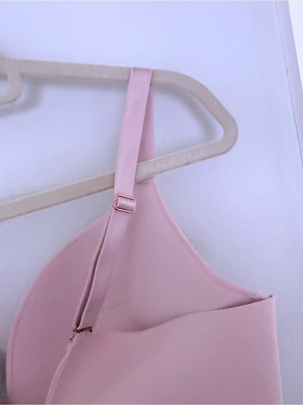 Maidenform 38D women’s Light Pink Push-Up Bra wireless side slimming EUC - Picture 10 of 14